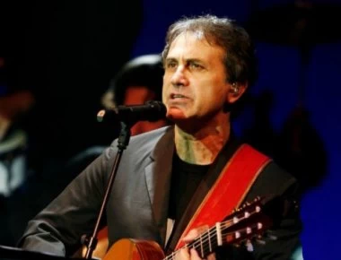 Γ. Νταλάρας για Θέμο: «Δε φτύνουμε πάνω στους τάφους»